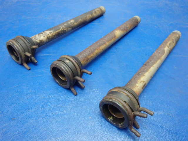 21284 Continental O-300-D - Housing Push Rod (QTY 3)